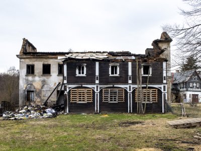 Požár domu ve Starých Křečanech (foto z 14.2.2024)